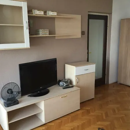 The City Apartment *